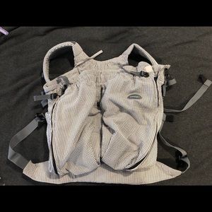 Twin Weego - grey and white striped